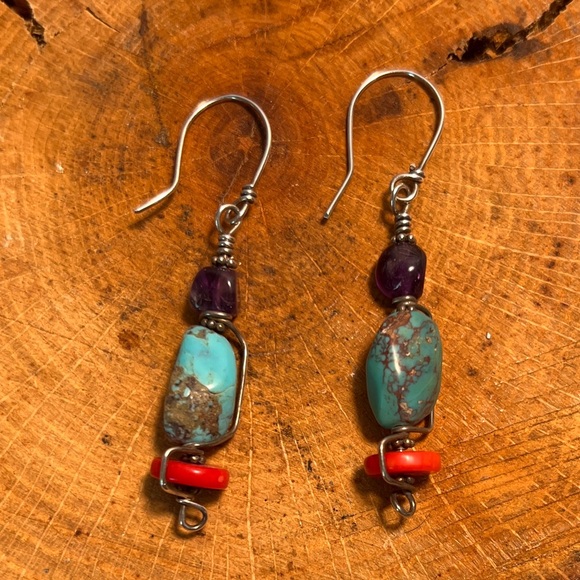 Turquoise, amethyst, dyed coral and sterling earrings - Picture 2 of 3